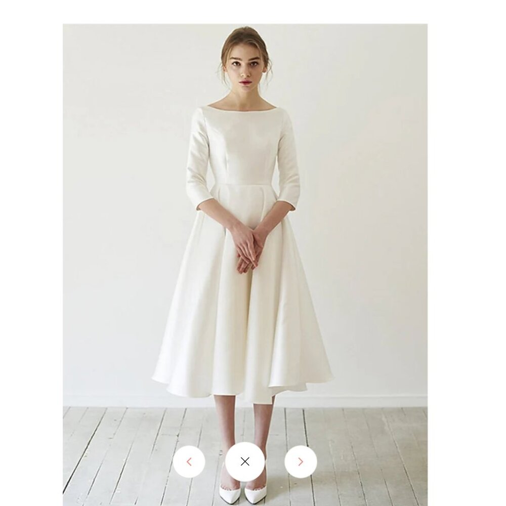 MONDRESSY A-Line/Princess 3/4 Sleeves Scoop Neck Tea-Length Wedding Dress